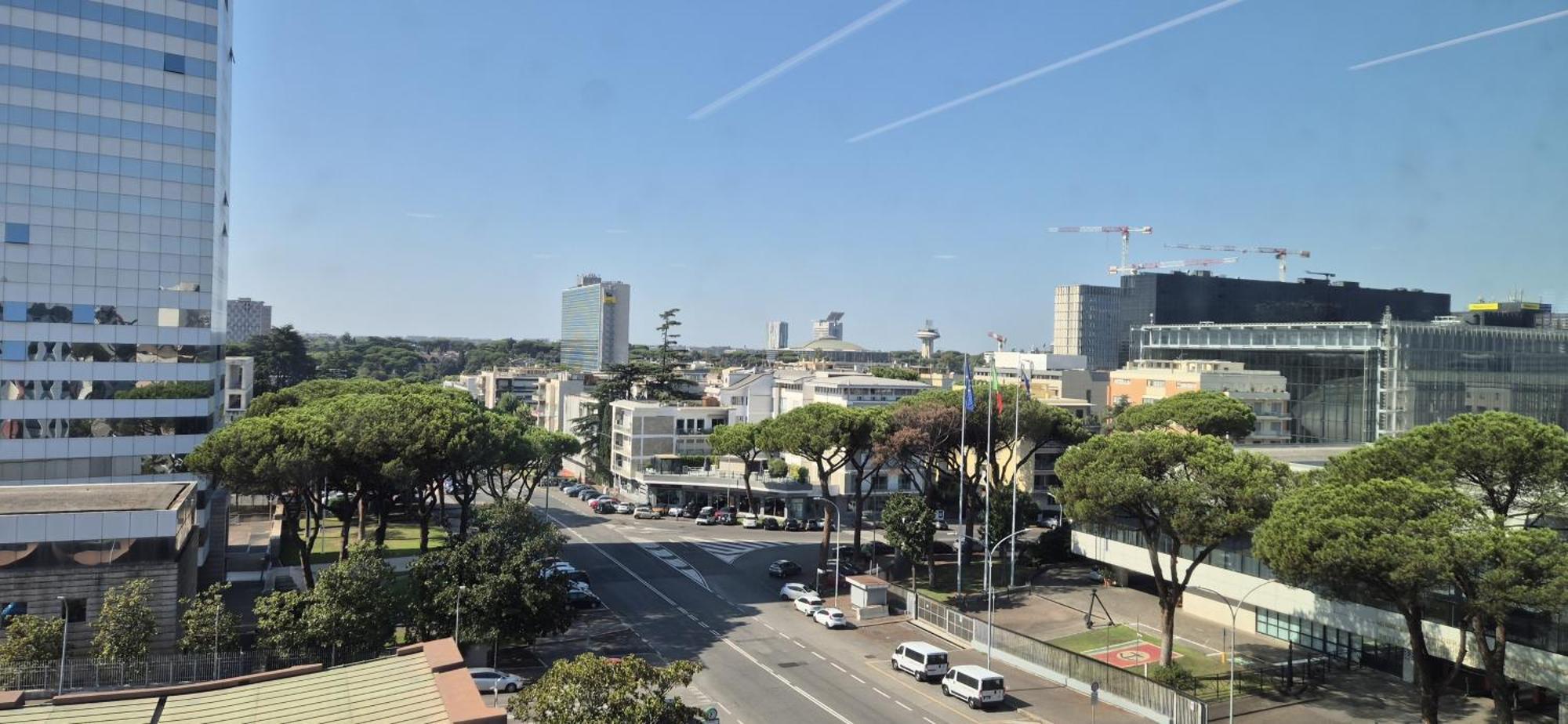 רומא Eur Fenix Apartment Free Parking Family מראה חיצוני תמונה