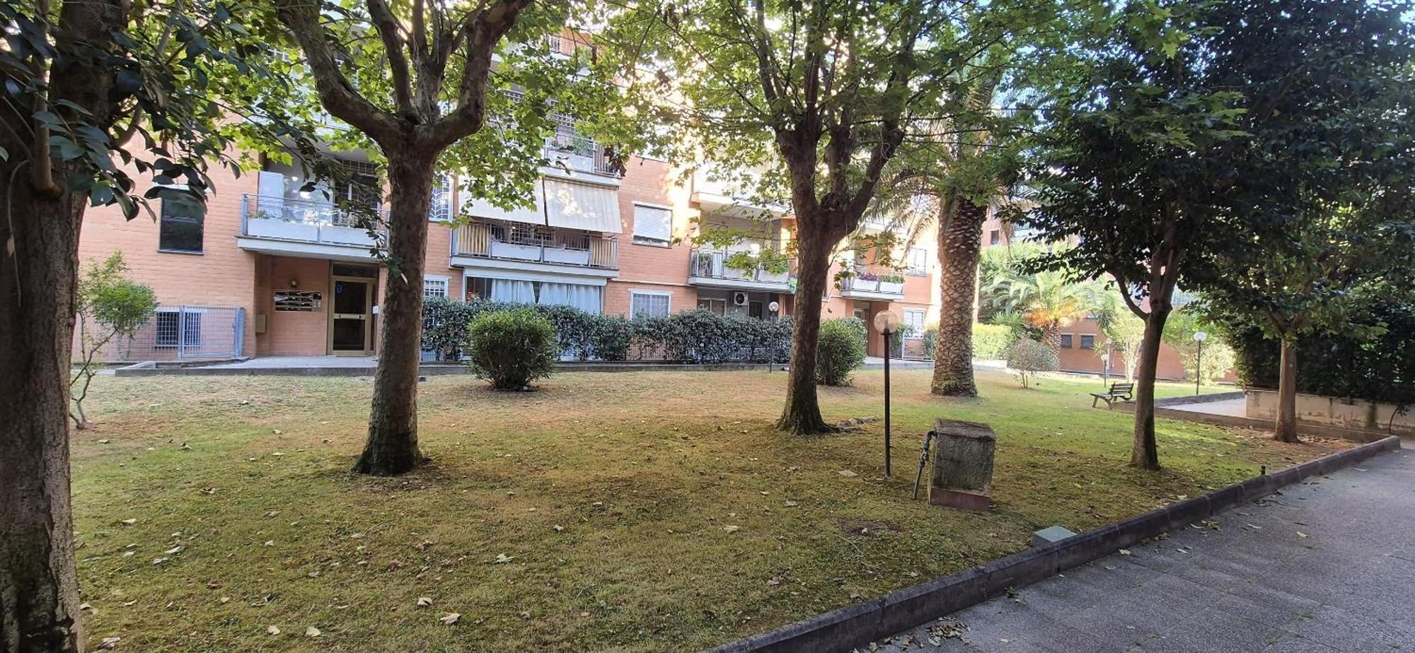 רומא Eur Fenix Apartment Free Parking Family מראה חיצוני תמונה